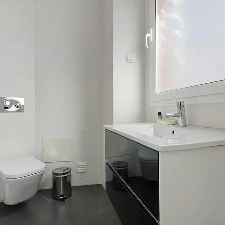 Casa Dos Terracos T3 1º דירה סאו מרטיניו דו פורטו