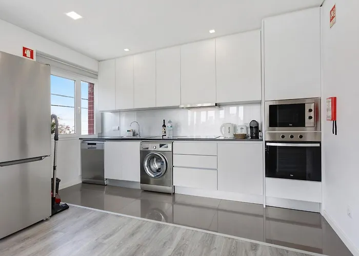 Casa Dos Terracos T3 1º דירה סאו מרטיניו דו פורטו